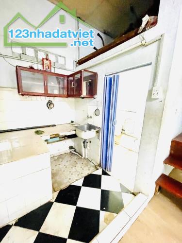Bán nhà Lý Thái Tổ, 3.5Mx9M, Phường 1, Quận 3 chỉ 3.25 tỷ - 3