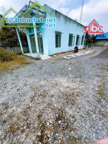 X134 bán nhà xưởng phù hợp kinh doanh sản xuất ngành cơ khí, sắt thép. sổ cá nhân