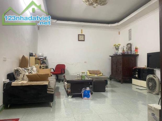BÁN GẤP NHÀ PHỐ TÔ NGỌC VÂN QUẢNG AN TÂY HỒ 50M MT 5M OTO NHỈNH 12 TỶ TL MẠNH - 2