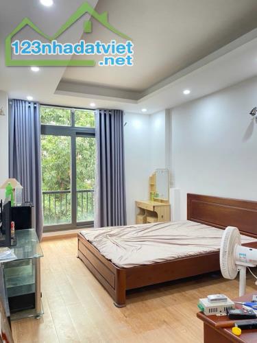 Bán nhà phố Nguyễn Trãi – Thanh Xuân, 45m², 4 tầng – Gần Royal City, giá hơn 12 tỷ