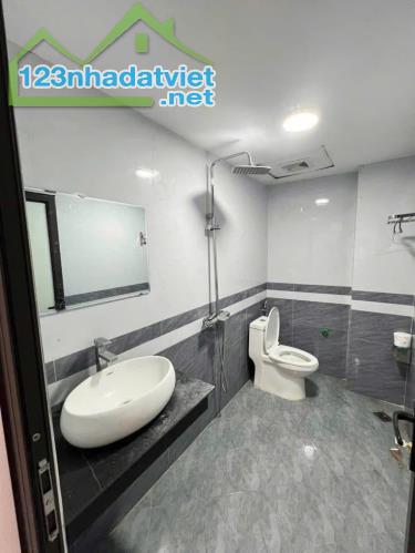 BÁN NHÀ 53M² X 3 TẦNG – GIÁ CHỈ NHỈNH 3 TỶ – CÁCH BẾN XE YÊN NGHĨA 4KM - 4