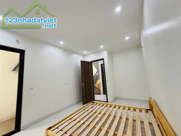 BÁN NHÀ 3 TẦNG MỚI KÍNH KOONG TẠI ĐẢN DỊ - ĐÔNG ANH - 4