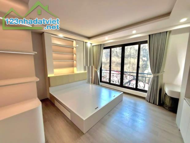 BÁN GẤP HOÀNG HOA THÁM TT BA ĐÌNH MỚI ĐẸP THANG MÁY FULL NỘI THẤT 35M X 6 TẦNG 8 TỶ 4 - 1