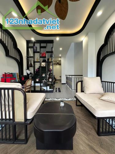 💠 TIỆN NGHI ĐỈNH CAO - BIỆT THỰ 5 TẦNG THANG MÁY, HẺM 12M - GIẢM 700TR GIÁ CỰC TỐT