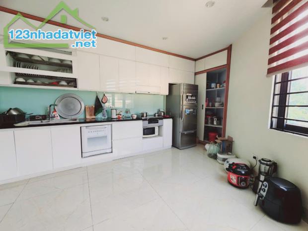 BÁN NHÀ LÔ GÓC 5 TẦNG DỌC BÚN VĂN KHÊ, DT 40/60M GIÁ NHỈNH 15 TỶ, KINH DOANH VP - 1