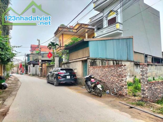Thanh Trì gần UB Xã Đại Áng cần bán 92m2 ĐẤT mt gần 5m Ô tô tránh 7.4x tỷ