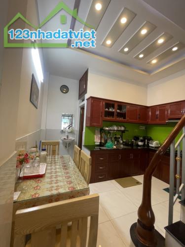 Bình Tân, nhà 4 tầng, 4 x 12, nhỉnh 5 tỏi, hẻm ô tô thông tứ tung - 1