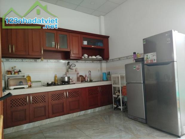 005TB – Bán nhà hẻm tải Nguyễn Phúc Chu P.15, 81m2 4PN , sổ riêng A4, NHỈNH 9.7 tỷ TL - 2