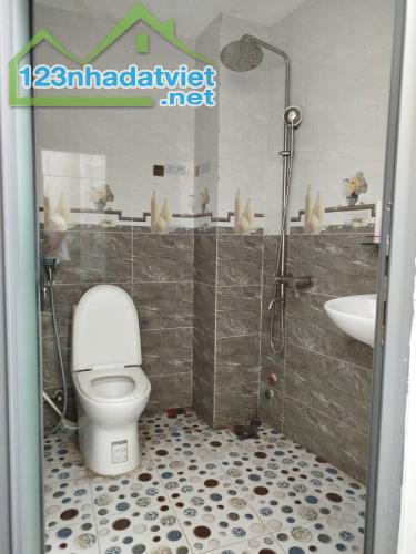 005TB – Bán nhà hẻm tải Nguyễn Phúc Chu P.15, 81m2 4PN , sổ riêng A4, NHỈNH 9.7 tỷ TL - 4