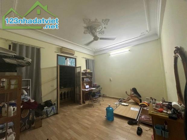 HOÀNG CẦU – ĐỐNG ĐA, 3 THOÁNG, 50M X 5 TẦNG X 6PN - 60M RA Ô TÔ – GẦN HỒ – CHỈ 13.5 TỶ!