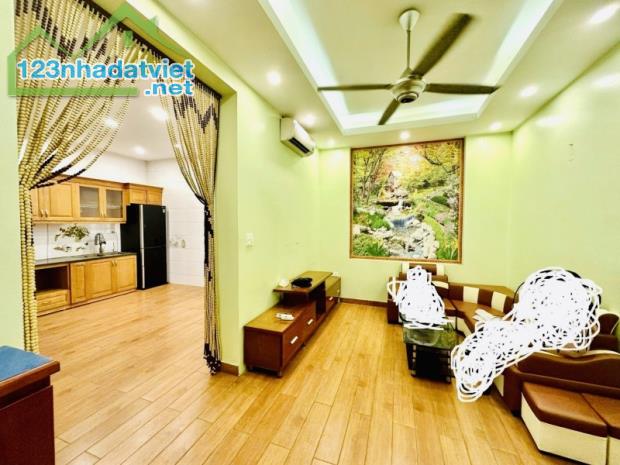 Bán nhà Nguyễn Lam,Phúc Đồng 4 tầng,40m,mt5m oto đỗ cửa nhỉnh 7 tỷ - 2