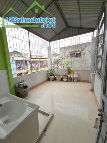 Bán nhà sát Phố Kim Giang, Quận Hoàng Mai, Ngõ thông gần phố,về ở ngay, dt 57m2 giá 8.6 tỷ - 4