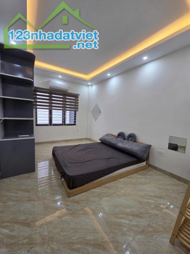 🌟 SIÊU PHẨM NHÀ PHỐ LONG BIÊN – 5 TẦNG ĐẲNG CẤP, 3 MẶT THOÁNG – FULL NỘI THẤT –CHỈ 5.7 TỶ - 4