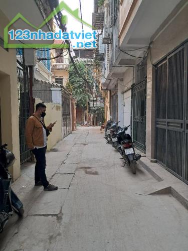 Bán nhà trung tâm Đống Đa – Nguyễn Chí Thanh – 52m², 5 tầng – Giá hấp dẫn 14.5 tỷ