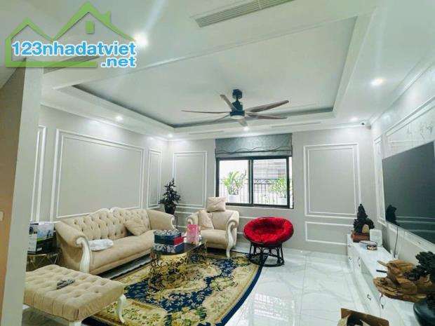 BÁN NHÀ PHỐ MỖ LAO HÀ ĐÔNG_PHÂN LÔ OTO TRANH_KHU VỰC Ơ SƯỚNG TIỆN ÍCH GẬP TRÀN_DT: 60M