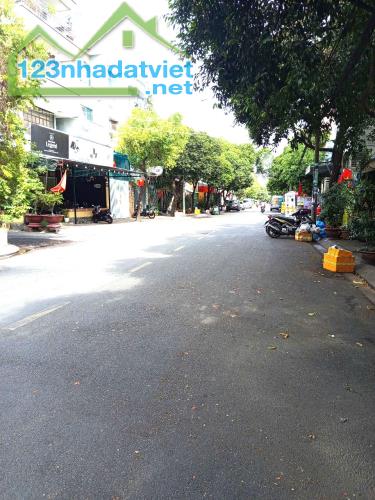 CẦN BÁN GẤP NHÀ - HXH THẠCH LAM, GẦN THOẠI NGỌC HẦU, TÂN PHÚ - 79M2 - 4 TẦNG. CHỈ 7,9 TỶ.