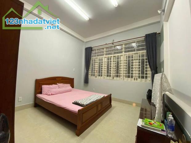 Nhà 2 tầng đường Cao Thắng, Quận 10, (3.6x12), Giá chỉ 5.99 tỷ - 1