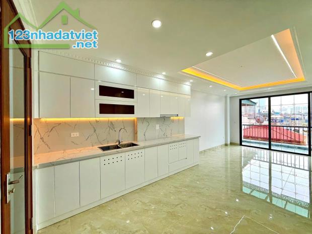 CẦU GIẤY - 43M x 6T THANG MÁY - MT 4M - GARA - Ô TÔ ĐỖ 24/24