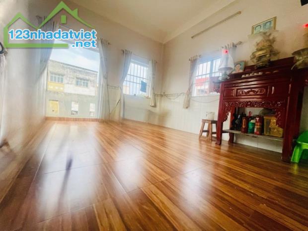 Bán nhà 4 tầng, 142m², 4PN, 3WC, Linh Xuân, Thủ Đức - 4.95 tỷ - 1