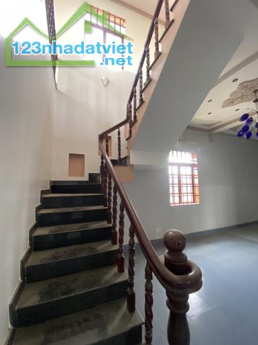 BÁN BIỆT THỰ SÂN VƯỜN 1000m2, 2 TẦNG, NGUYỄN XIỂN, GẦN VINHOMES, LONG BÌNH, QUẬN 9 - 3