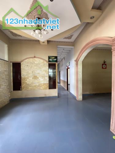 BÁN BIỆT THỰ SÂN VƯỜN 1000m2, 2 TẦNG, NGUYỄN XIỂN, GẦN VINHOMES, LONG BÌNH, QUẬN 9 - 5