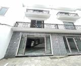 Xây mới 36m2 về ở luôn - 100m ra trục chính - Chợ cóc Nhà VH ngay cổng. 3p ra QL6