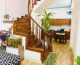 Cần bán 42,3m2 nhà 4 tầng khu TĐC Giang Biên. Đường phân lô bàn cờ, bạt ngàn tiện ích