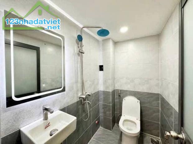 Bán nhà siêu phẩm mặt tiền giá mà mềm