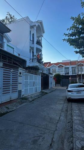 BÁN GẤP NHÀ 02 TẦNG  MÁI THÁI KHU ĐÔ THỊ BẮC VĨNH HẢI , TP NHA TRANG GIÁ 6,2 TỶ - 3