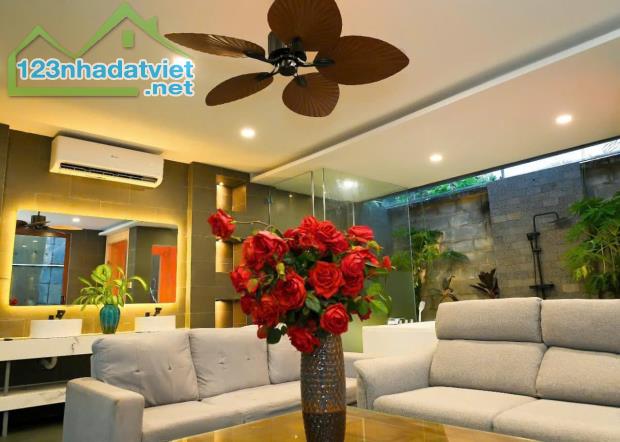 Bán Gấp VILLA Nghỉ Dưỡng Sân Vườn Hồ Bơi Đường Số 2 700m2 56,5 Tỷ TL - 4