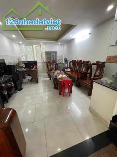 Bán Nhà Mặt Tiền Nguyễn Phúc Chu,P.15,Tân Bình (4x19-5 Tầng) 14 Tỷ TL - 3