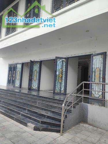 Chính chủ bán nhà tòa FLC 36 Phạm Hùng gía 5,9 tỷ, diện tích 85m2 - 5