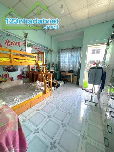 NHÀ ĐẸP 2 TẦNG SÁT CHỢ PHẠM ĐĂNG GIẢNG GẦN M1 GIÁP TÂN PHÚ - 53M2 (4x13.5). CHỈ NHỈNH 4 TỶ