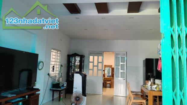 Bán nhà mặt tiền đường Đình An Tài P7 Q8, căn góc 7m × 12m, 4PN xe hơi vào nhà dưới 6Tỷ TL - 3