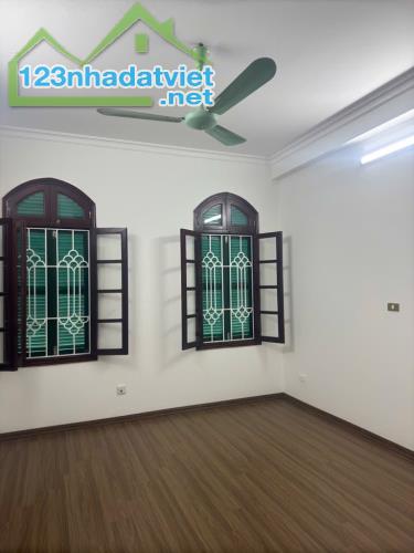 Bán nhà liền kề KĐT Định công – 118m2 x mặt tiền 6,6m – giá 33 tỷ - 3