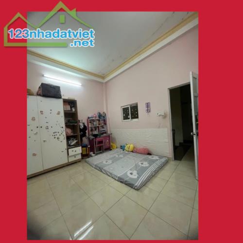 Bán nhà 3 tầng,4X14m, Quang Trung,ngay Chợ Hạnh Thông Tây,Khu cao tầng,Chỉ 5tỷ ở ngay