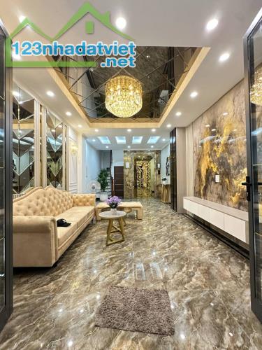 QUÁ HIẾM – NHÀ ĐẸP – THANG MÁY – GẦN HỒ – PHỐ VÕ THỊ SÁU – Ô TÔ ĐỖ CỬA