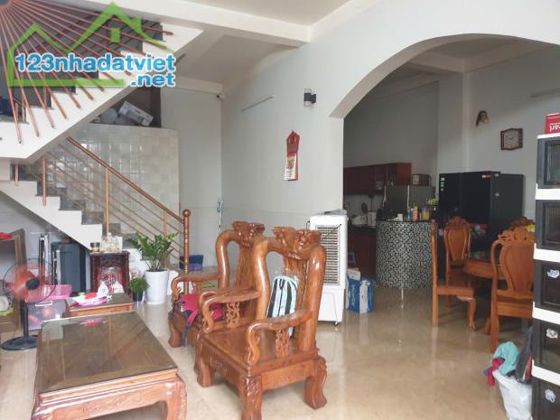 Biệt thự mặt tiền 3 tầng 112m2 ngang 7m xã Lê Minh Xuân Bình Chánh - 2
