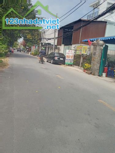 Biệt thự mặt tiền 3 tầng 112m2 ngang 7m xã Lê Minh Xuân Bình Chánh