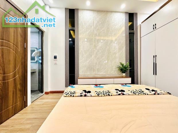BÁN  GẤP NHÀ HAI BÀ TRƯNG -TIỆN ÍCH NGẬP TRÀN -AN SINH TỐT DT 30M2 4 TẦNG GIÁ CHỈ 5.48 TỶ - 3