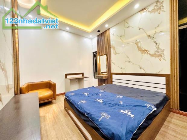BÁN  GẤP NHÀ HAI BÀ TRƯNG -TIỆN ÍCH NGẬP TRÀN -AN SINH TỐT DT 30M2 4 TẦNG GIÁ CHỈ 5.48 TỶ - 4