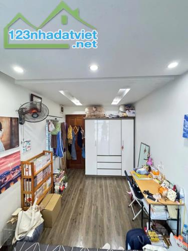 CÓ 102, HƠN 7 TỶ SỞ HỮU NHÀ LÕI PHỐ CỔ NGỌC LÂM 35M, 5T, MT3.5M, Ô TÔ THÔNG NGUYỄN VĂN CỪ. - 2