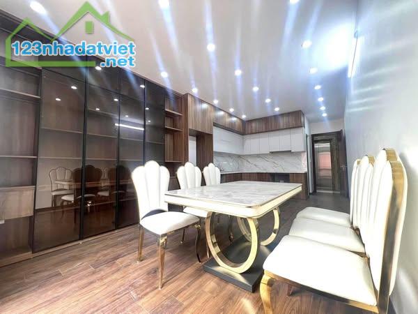 BÁN NHÀ HẺM Ô TÔ 6M THÔNG, LÔ GÓC TRẦN HƯNG ĐẠO - 2