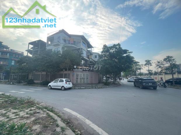Cho Thuê Nhà Nguyên Căn 4 Tầng mặt đường – Tại Quận Hà Đông, Hà Nội - 1