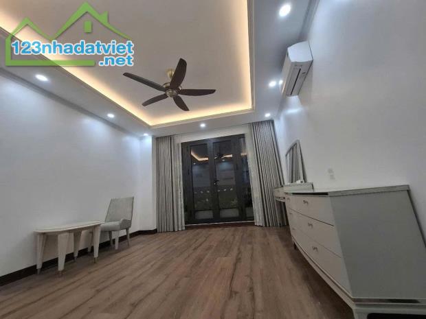 SIÊU HIẾM NHÀ 2 MẶT PHỐ ĐẶNG TIẾN ĐÔNG - HOÀNG CẦU - 1