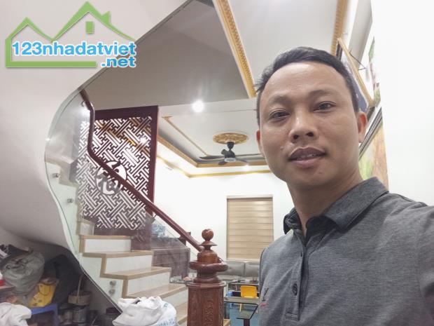Siêu phẩm Chủ Mót BÁN ĐẤT ,TẶNG NHÀ 3 TẦNG VỀ Ở LUÔN, CHỦ ĐANG CHO THUÊ 5TR/THÁNG, ĐẦU TƯ - 3