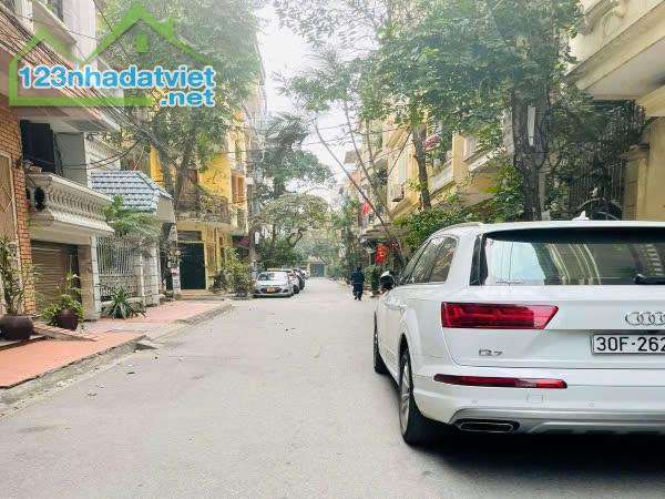 BÁN NHÀ PHỐ HUỲNH THÚC KHÁNG - 68M² x 5 TẦNG - PHÂN LÔ Ô TÔ TRÁNH - KINH DOANH - GIÁ 25,9