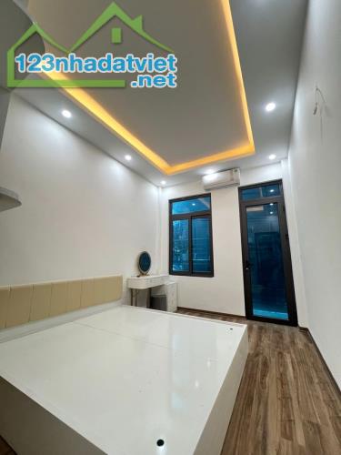 Siêu phẩm nhà Vũ Tông Phan, Thanh Xuân, 40m2, 5 tầng, 6 ngủ, KD ô tô đỗ cửa 9,3 tỷ - 2
