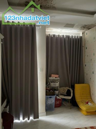 Nhà Bán Q3 Hẻm 284/ Lê Văn Sỹ , DT 55m2 , 5 PN , 6 WC , Hẻm Thông Đẹp giá 6 tỷ 850 - 1