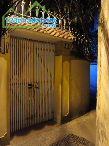Lê thanh nghị bán 135M tặng nhà 2 mặt ngõ mở cửa hai bà trưng